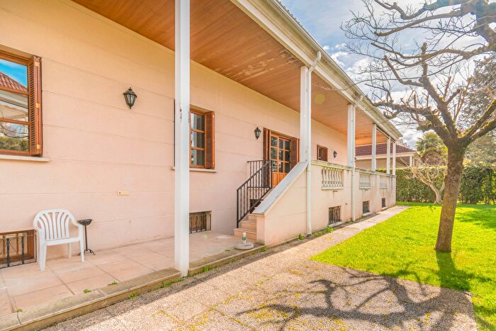 Casas en venta y pisos alquiler - 2