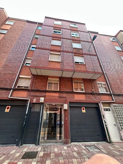 Piso en venta de 2 habitaciones en Rondilla, Valladolid Capital