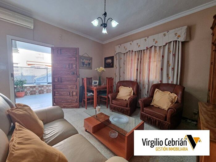 Casas en venta y pisos alquiler - 3