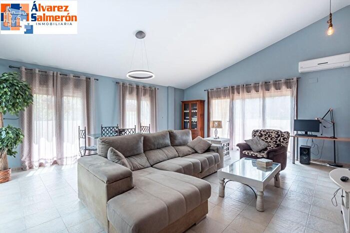 Aljomahima Ermita, Las Gabias: Casa en venta de 3 habitaciones