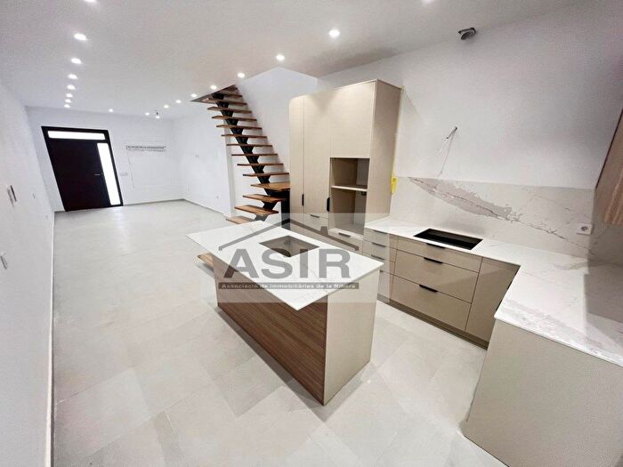 Casa en venta de 4 habitaciones: Casc Urbà, Alquenència Venècia