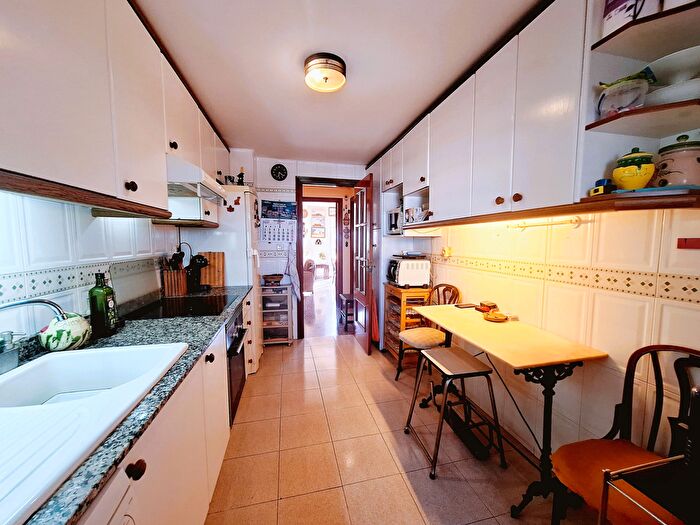 Casas en venta y pisos alquiler - 2