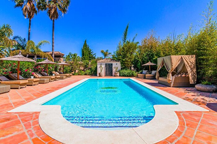 Casa de 4 habitaciones en venta en Pinos de Alhaurín, Alhaurín de la Torre