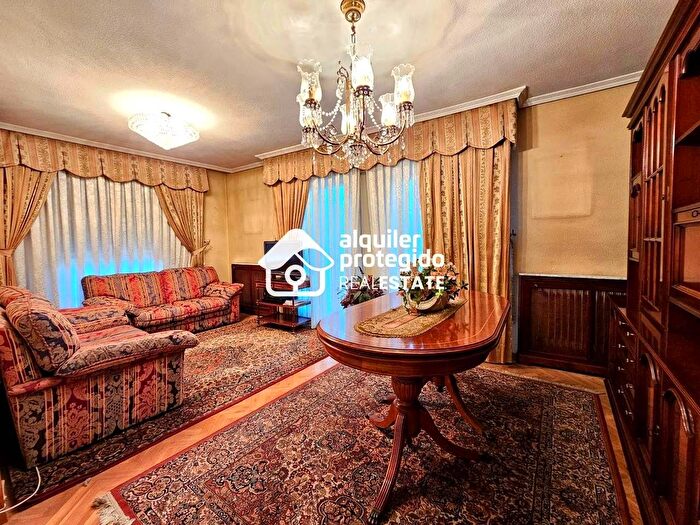 Casas en venta y pisos alquiler - 3