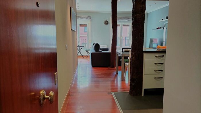 Piso en venta de 1 habitación: Ibaiondo, Casco Viejo