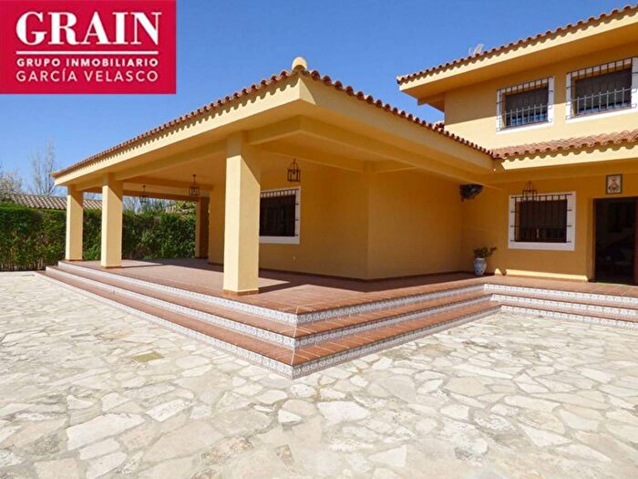 Casa en venta de 4 habitaciones en Castilla La Mancha, Albacete