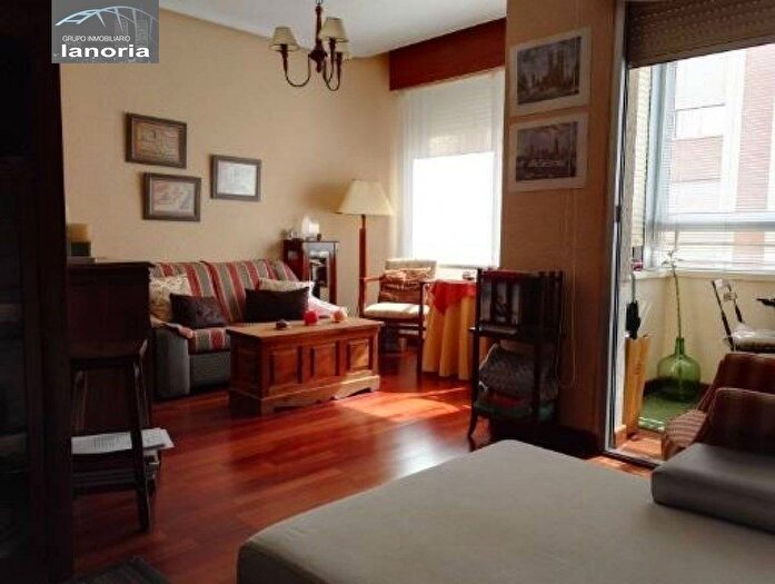 Castilla La Mancha, Albacete: Piso en venta de 4 habitaciones