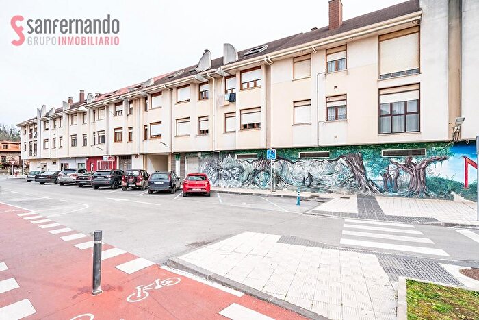 Piso de 3 habitaciones en venta en Cartes, Cantabria