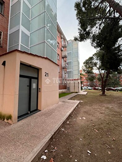 Piso en venta de 3 habitaciones: Usera, Moscardó