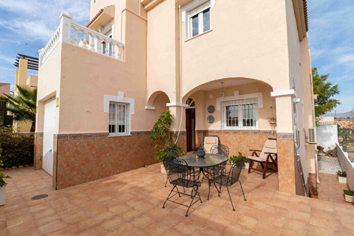 Andalucía, Almería: Casa en venta de 4 habitaciones