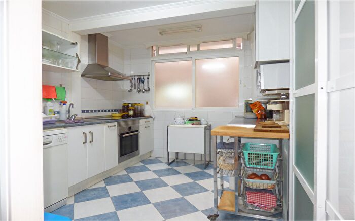 Piso de 3 habitaciones en venta en Centro, Móstoles