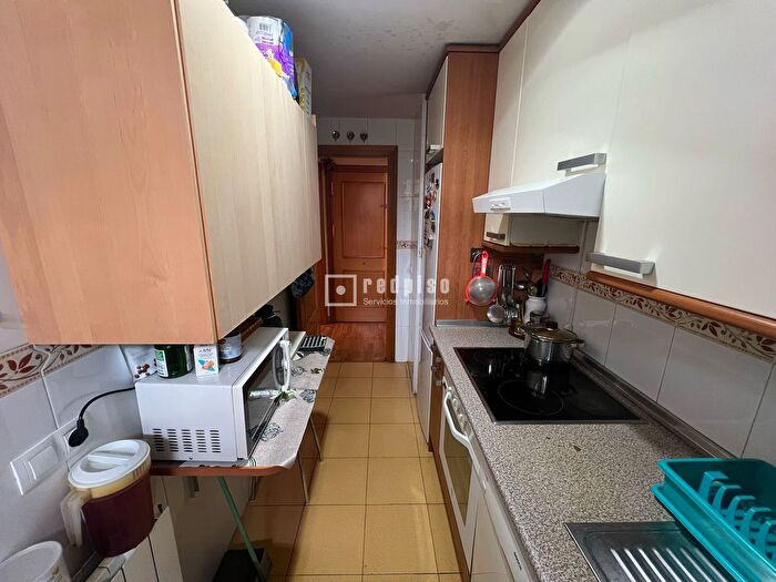 Casas en venta y pisos alquiler - 3