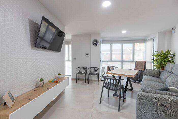 Casa en venta de 3 habitaciones: Las Flores Huerta, Las Gabias