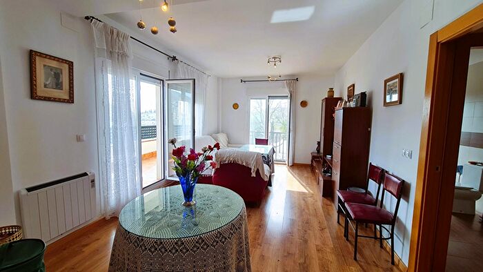 Piso de 2 habitaciones en venta en Colomera, Granada