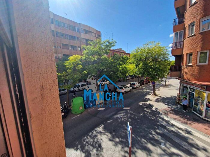 Castilla La Mancha, Albacete: Piso en venta de 3 habitaciones