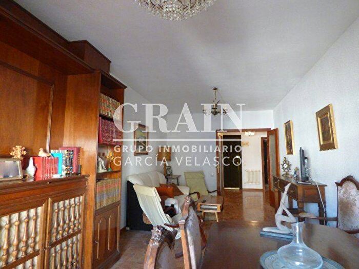 Casas en venta y pisos alquiler - 2