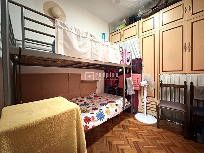 Casas en venta y pisos alquiler - 3