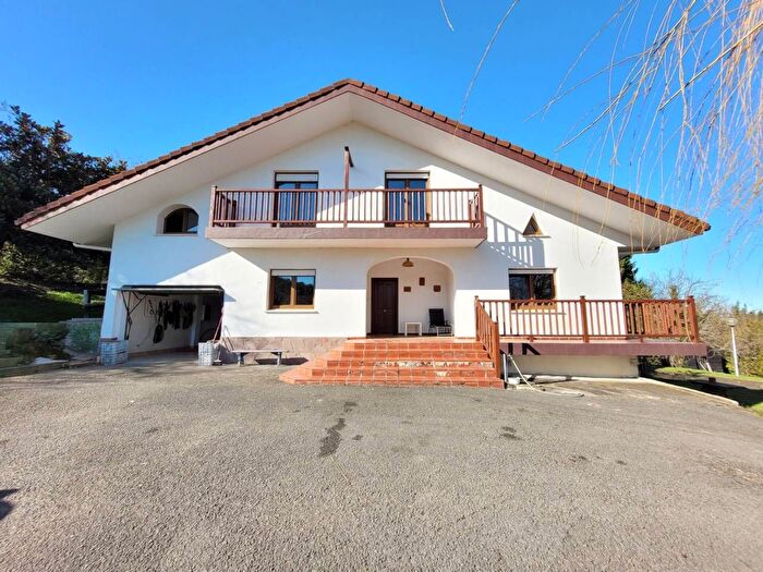 Casa en venta de 4 habitaciones: Bermeo, Bizkaia