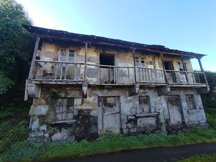 Casa en venta en Viveiro, Lugo