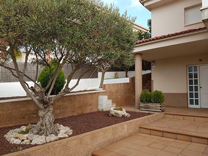 Casa en venta de 4 habitaciones en Cataluña, Tarragona