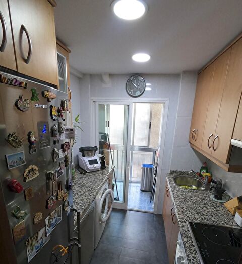 Casas en venta y pisos alquiler - 2