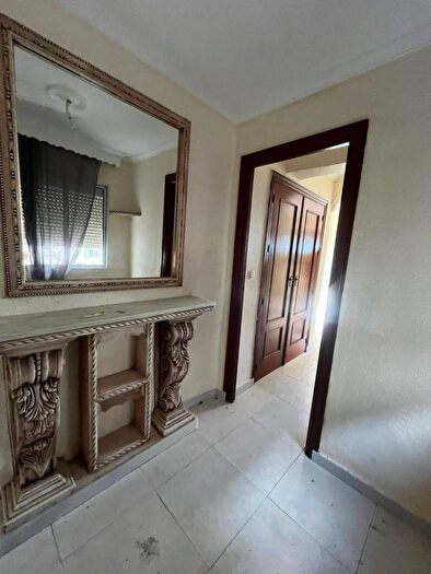Piso en venta de 3 habitaciones en Andalucía, Sevilla