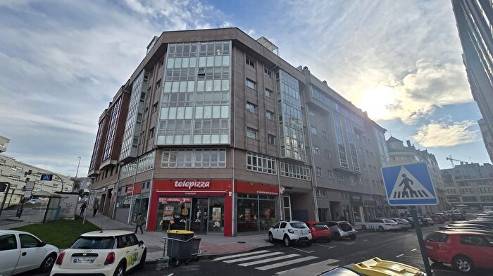 Piso en venta de 2 habitaciones en Someso Matogrande, A Coruña Capital