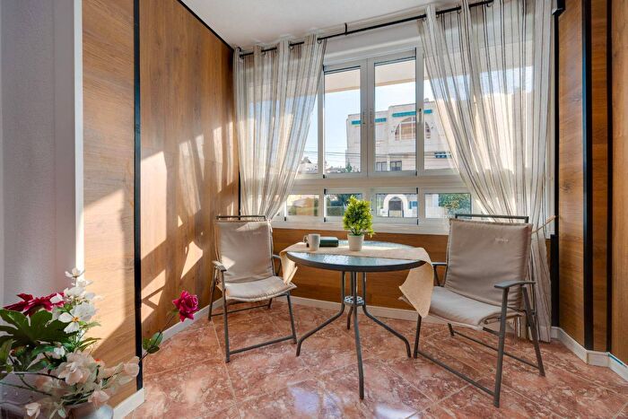 Piso de 2 habitaciones en venta en Comunitat Valenciana, Alicante