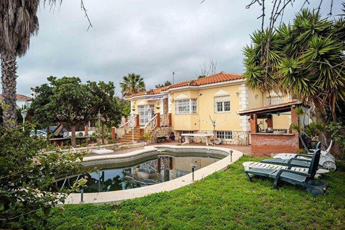 Casa en venta de 3 habitaciones: Churriana, Cortijo de Maza Finca Monsalvez El Olivar
