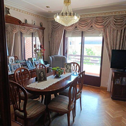 Casas en venta y pisos alquiler - 3