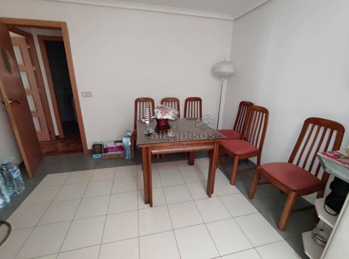 Casas en venta y pisos alquiler - 2