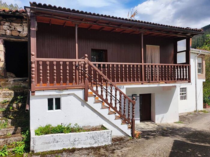 Casa en venta de 3 habitaciones, Cantabria, Cantabria
