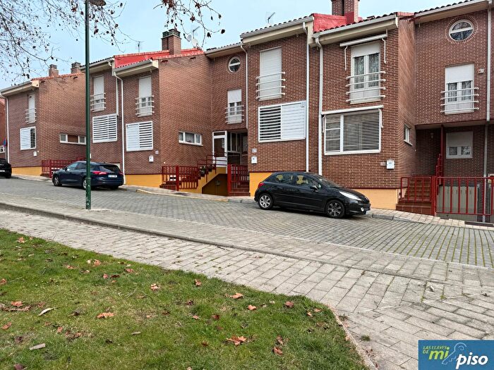 La Victoria Puente Jardín, Valladolid Capital: Casa en venta de 4 habitaciones