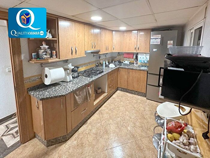 Casas en venta y pisos alquiler - 2
