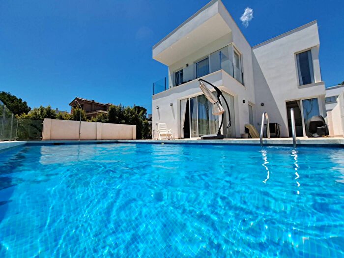 Casa en venta de 4 habitaciones: Andalucía, Málaga