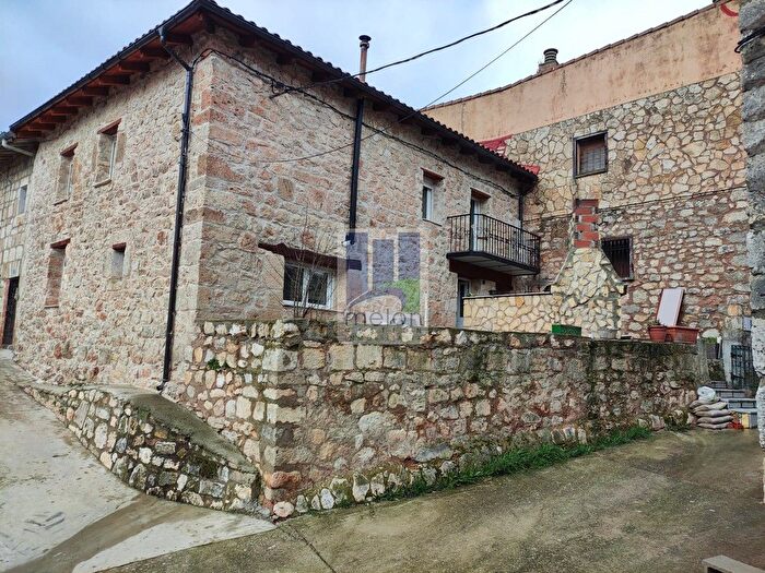 Casa en venta de 4 habitaciones en Galbarros, Burgos