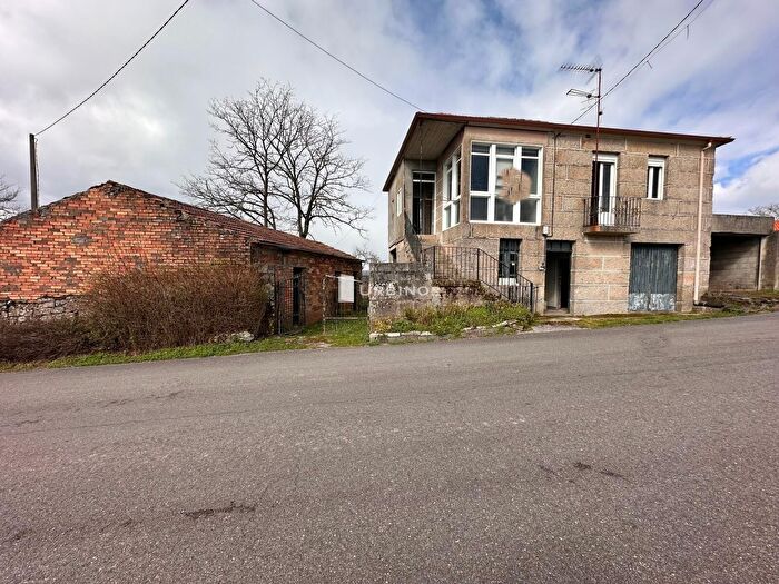 Casa de 3 habitaciones en venta en Vilar de Santos, Ourense