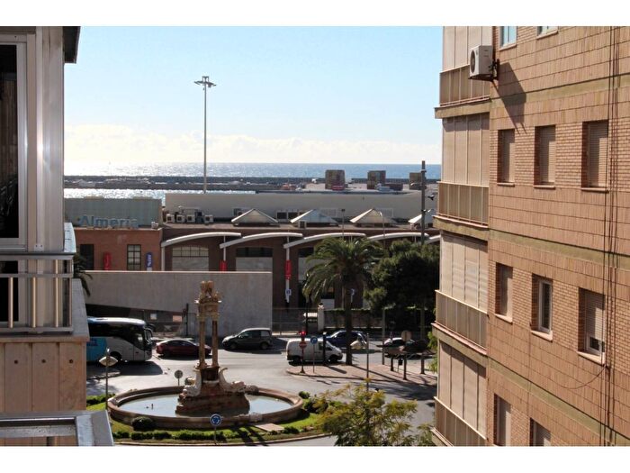 Piso en venta de 4 habitaciones en Andalucía, Almería