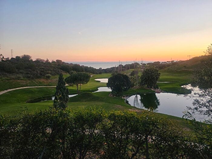 Calahonda, Mijas: Casa en venta de 4 habitaciones