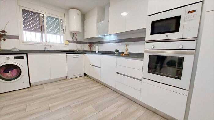 Casa en venta de 3 habitaciones, Comunitat Valenciana, València