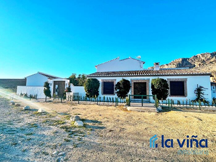 Casa en venta de 4 habitaciones, Villanueva de la Concepción, Andalucía