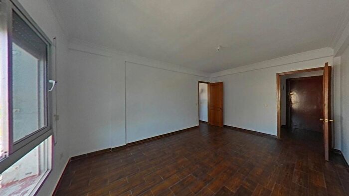Piso de 4 habitaciones en venta en Andalucía, Cádiz