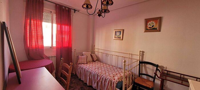 Piso de 4 habitaciones en venta en Castilla La Mancha, Albacete