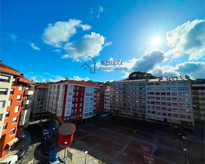 Casas en venta y pisos alquiler - 2
