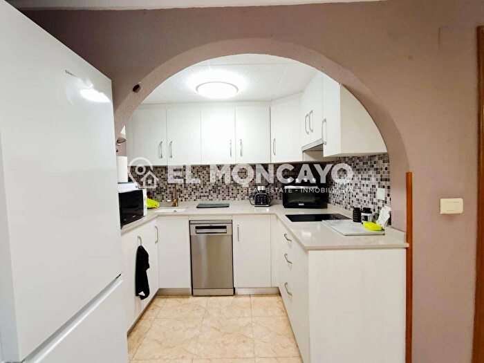 Casas en venta y pisos alquiler - 3
