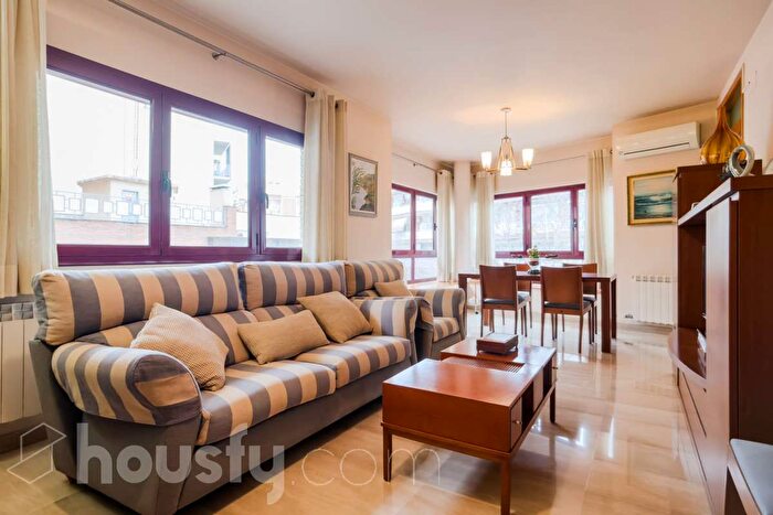Piso de 4 habitaciones en venta en Centre, Badalona