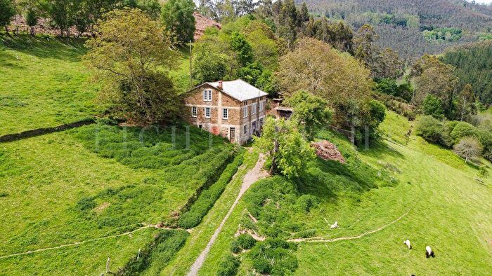 Casa en venta de 5 habitaciones en Galicia, Lugo