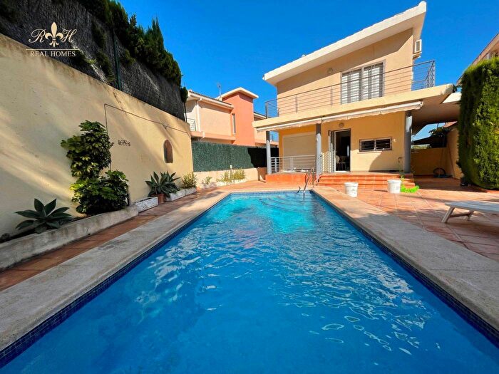 Casa de 3 habitaciones en venta en Comunitat Valenciana, Alicante