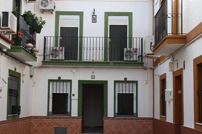 Casa de 4 habitaciones en venta en Andalucía, Sevilla