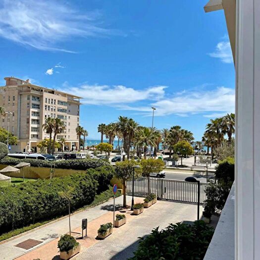 Andalucía, Málaga: Piso en venta de 4 habitaciones